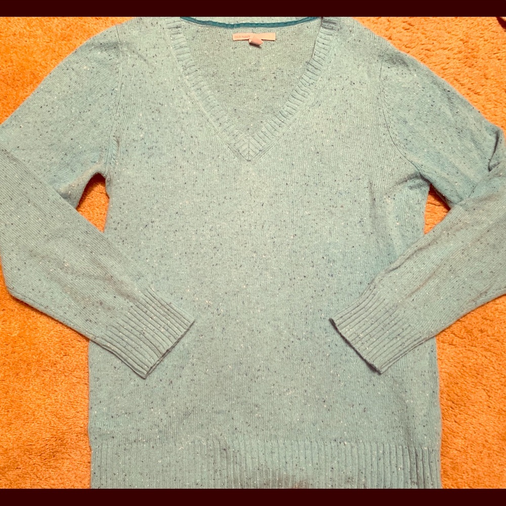 Women’s Old Navy light blue speckled sweater